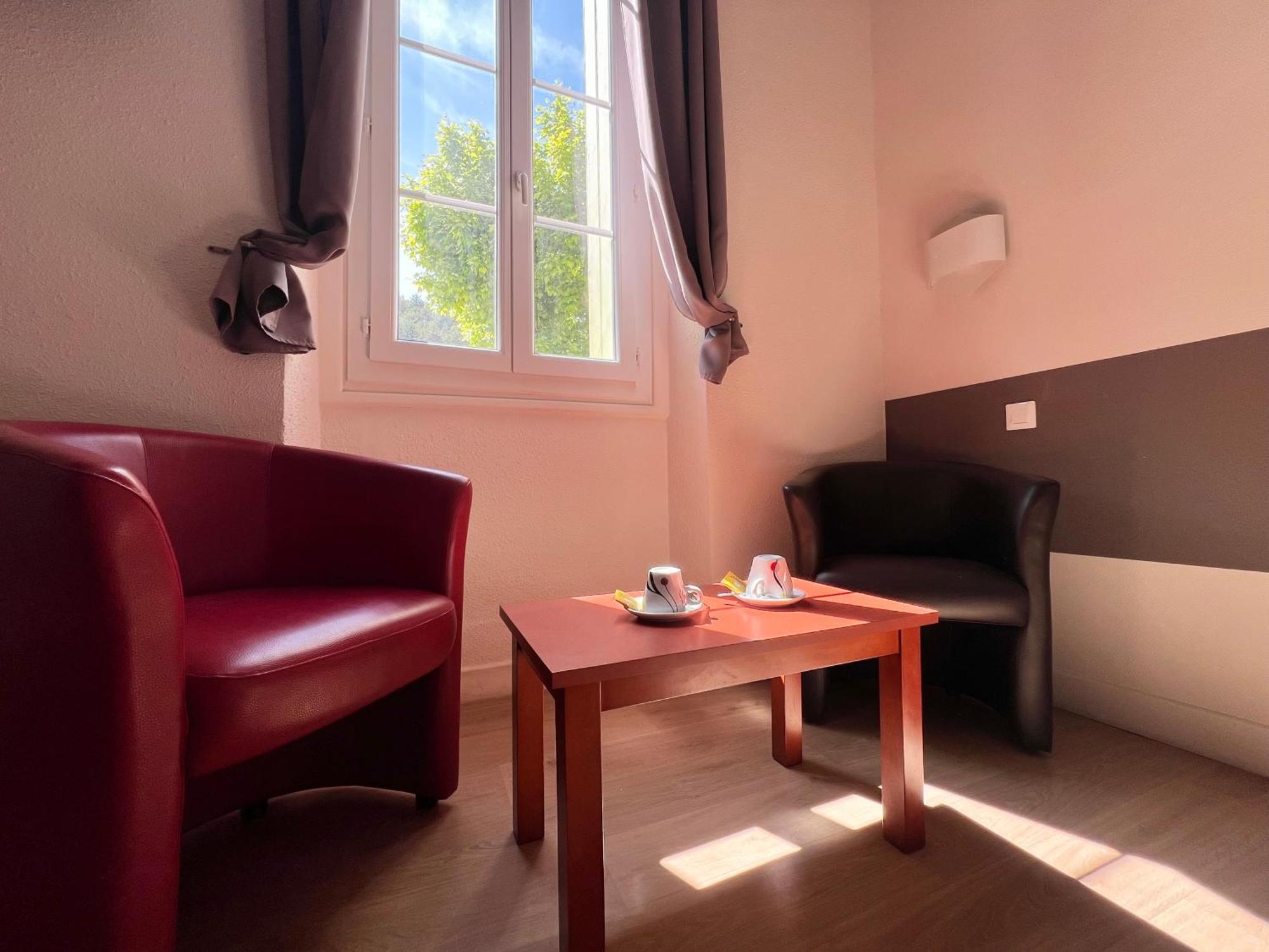 Logis Hotel Restaurant Des Thermes 拉马卢莱班 外观 照片